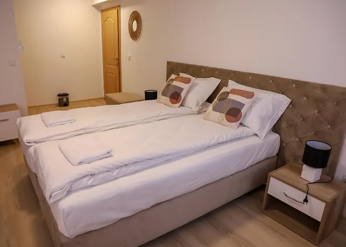 Guest house Careva Cuprija Apartment&rooms *